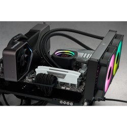 Mémoire PC CORSAIR...